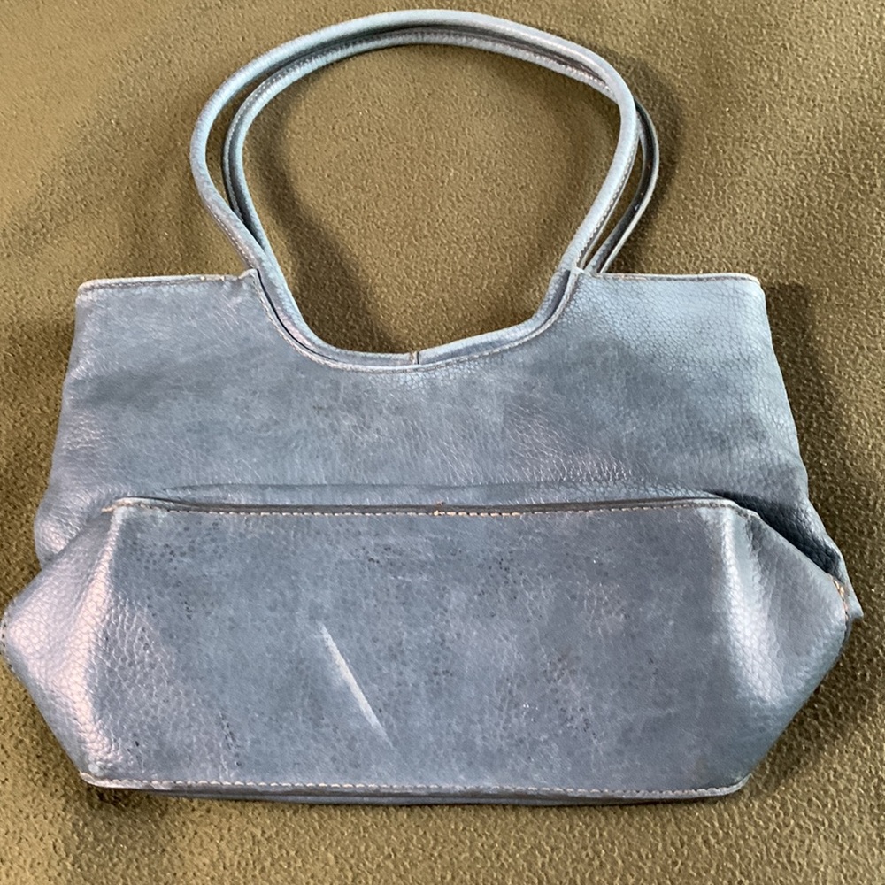 Blue leather looking purse with flower embroidery detail - Picture 2 of 4